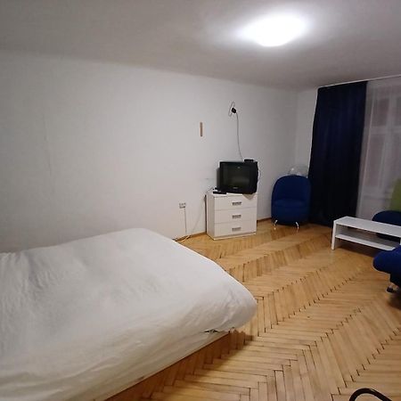 Староеврейская Lviv Luaran gambar